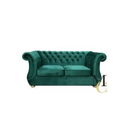 pikowana i delikatna sofa w eleganckim stylu